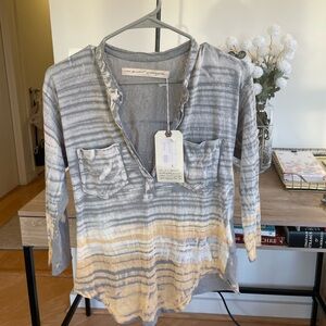 NWT Raquel Allegra Gray and Yellow Long Sleeve Top